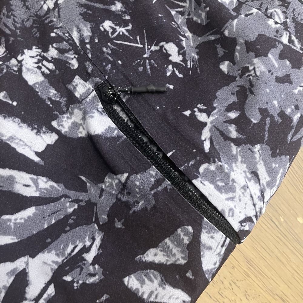 Lululemon Men's Current State Board Short 9" Black Floral Swimming Shorts Sz 34 - Picture 5 of 11